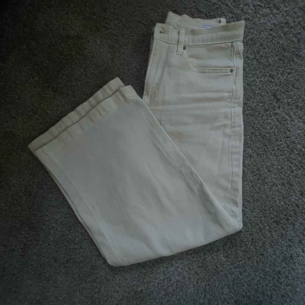 GAP High Rise Stride Jeans in Cream